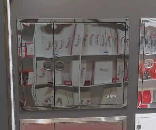 جعبه دوقلو توکار آریا - ضخامت یک میلیمتر- درب و فریم  استیل دودی آینه ای راست باز شو