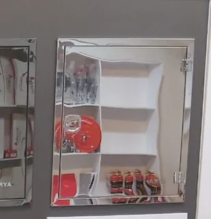 جعبه تک توکار آریا - ضخامت یک میلیمتر- درب و فریم  استیل آینه ای راست باز شو